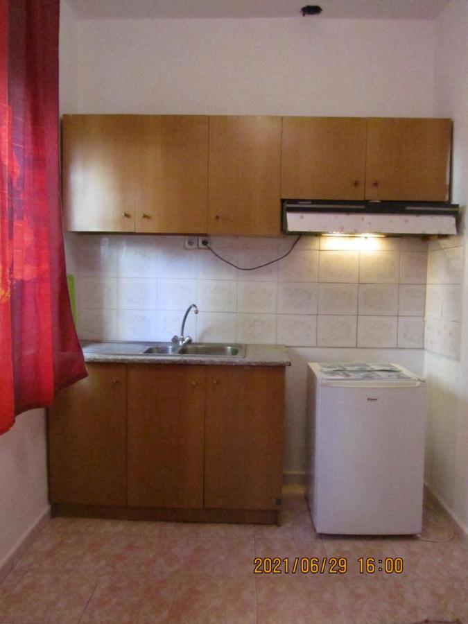 Private Apartment At Guest House Hektor & Aferdita Vlorë Extérieur photo